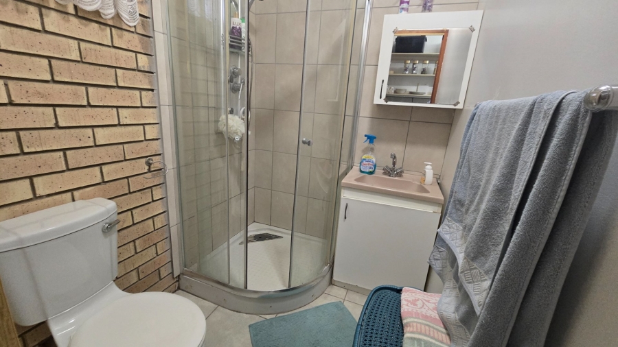3 Bedroom Property for Sale in Langenhovenpark Free State